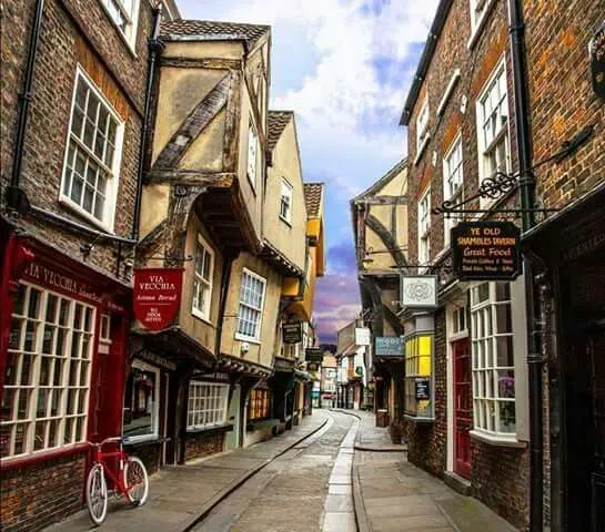 Crooked Timber on York's Shambles in October